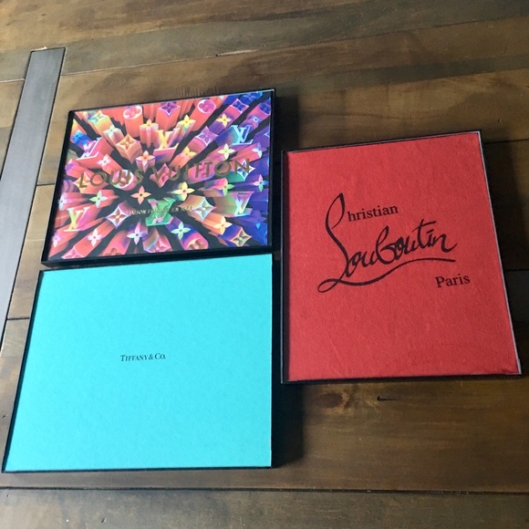 Let me Posh your Powder Room 💁🏼‍♀️🎨🛍 - Picture 8 of 8